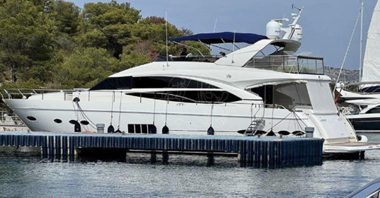 Яхта напрокат PRINCESS 72